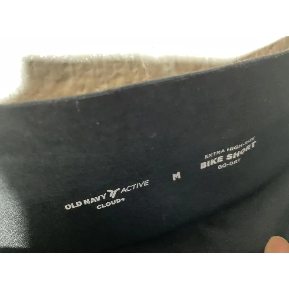 < Old Navy Black Extra High-Rise Bike Shorts > - Picture 2 of 3